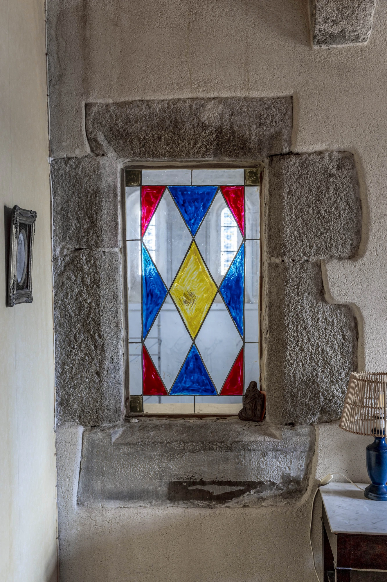 Le vitrail aux losanges
